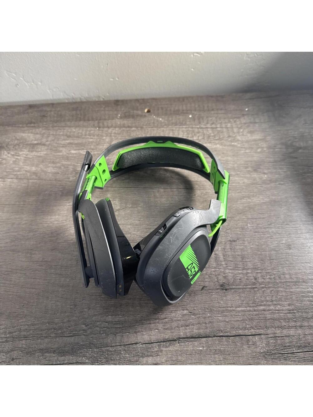 Astro A50 Black/Green Wireless Gaming Headset for Xbox One NO EAR PADS